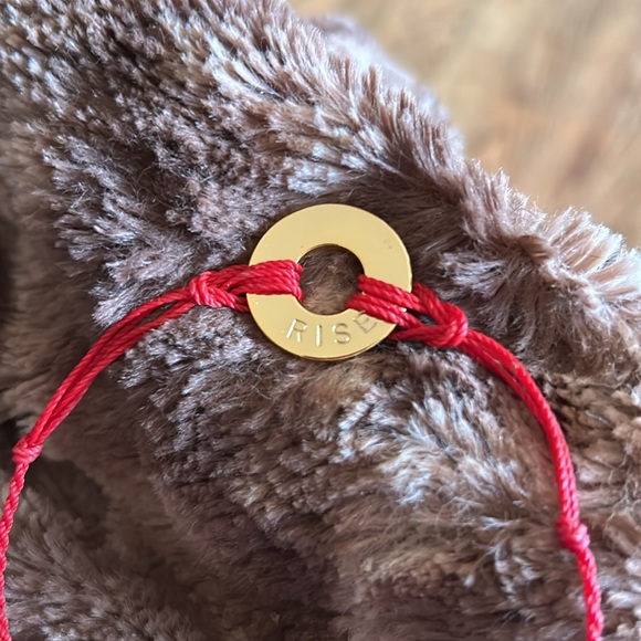 Red bracelet - Picture 2 of 2